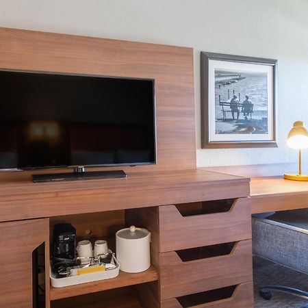Hampton Inn Madison East Towne Mall Area Eksteriør billede