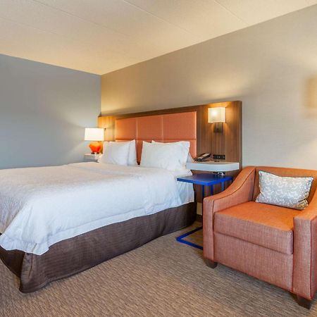 Hampton Inn Madison East Towne Mall Area Eksteriør billede