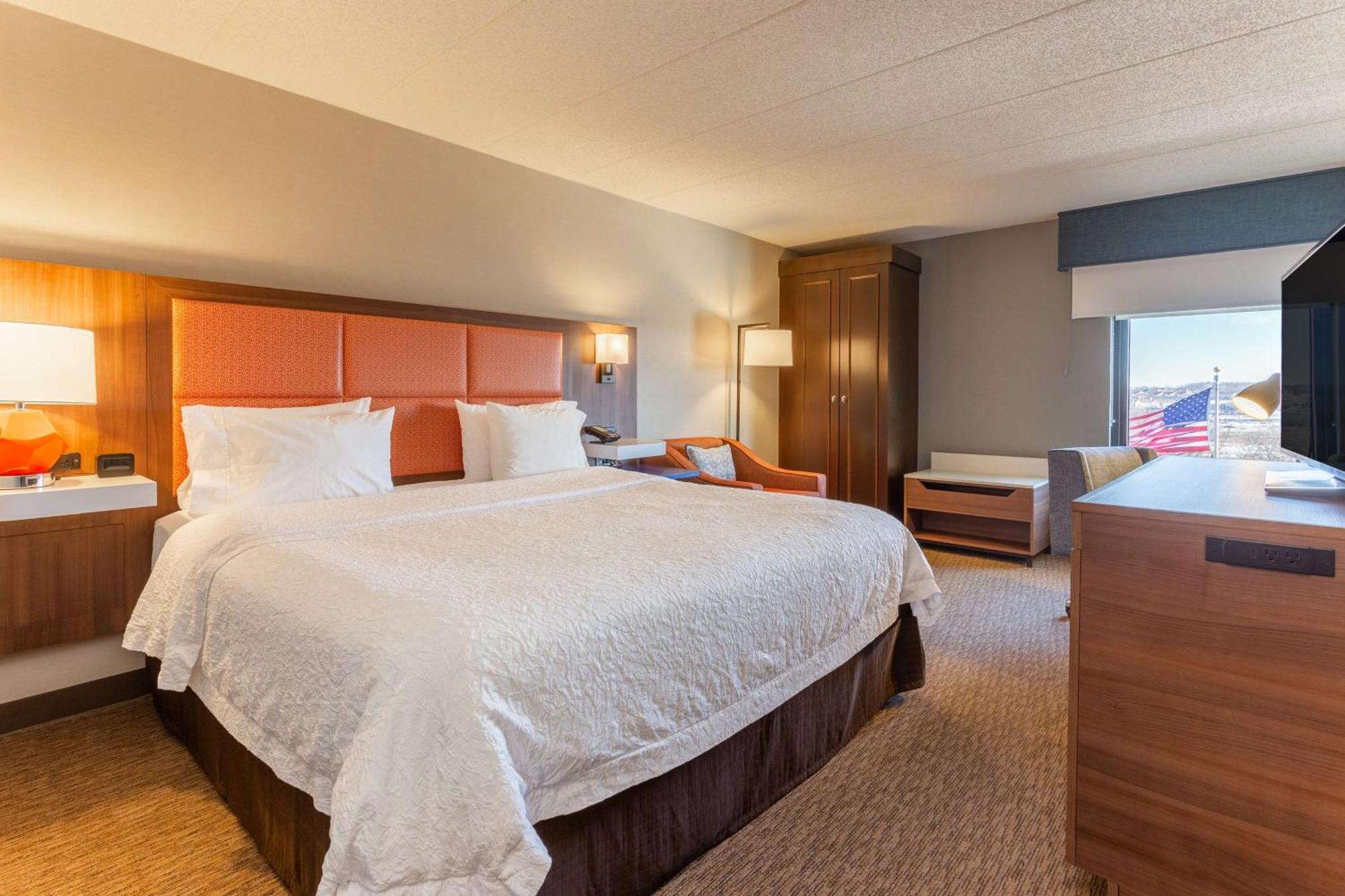 Hampton Inn Madison East Towne Mall Area Eksteriør billede