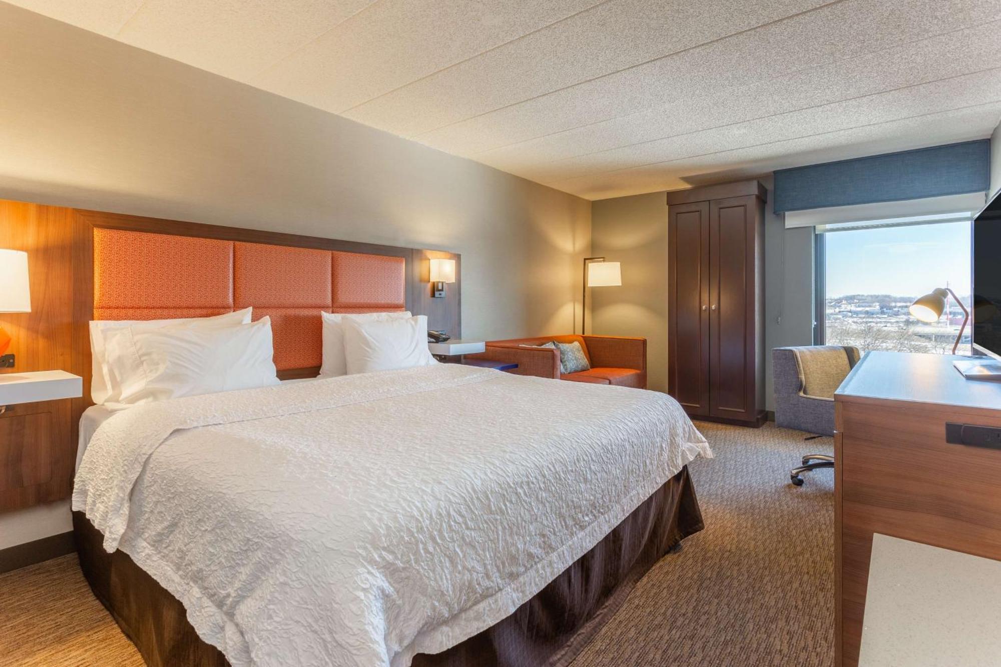 Hampton Inn Madison East Towne Mall Area Eksteriør billede