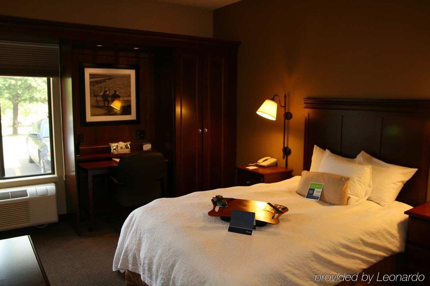 Hampton Inn Madison East Towne Mall Area Værelse billede